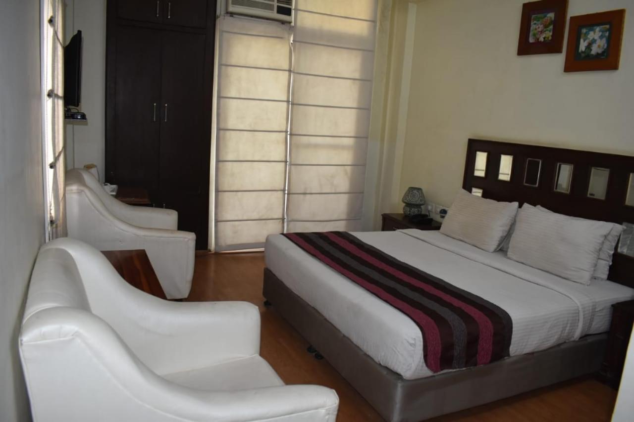 Hotel Aravali Heights Alwar Exteriör bild